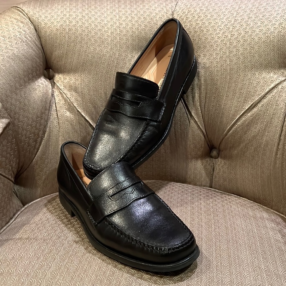 Johnston & Murphy Black Men’s Loafers